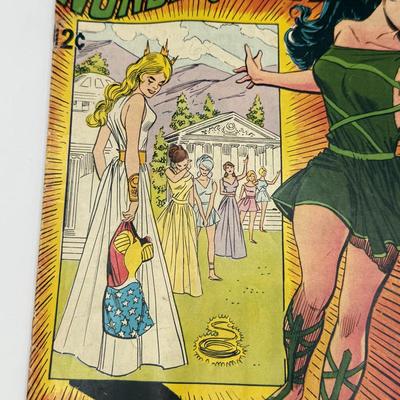 LOT 147: December 1968 DC Comics #179 The New Wonder Woman