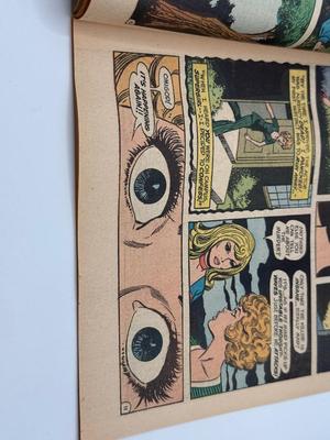 LOT 148: November 1972 DC Comics #1 Supergirl