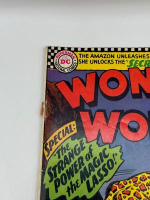 LOT 152: c. 1968 DC Wonder Woman & The New Wonder Woman Comics