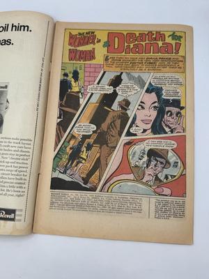 LOT 152: c. 1968 DC Wonder Woman & The New Wonder Woman Comics