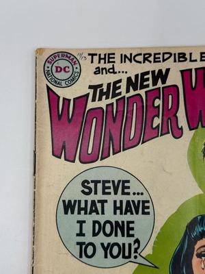 LOT 152: c. 1968 DC Wonder Woman & The New Wonder Woman Comics