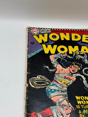 LOT 152: c. 1968 DC Wonder Woman & The New Wonder Woman Comics