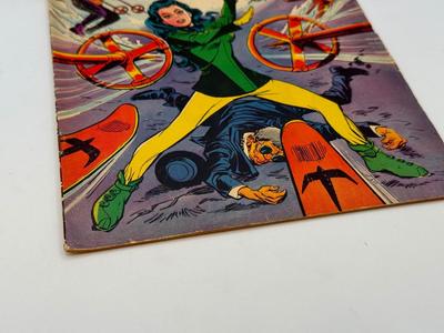 LOT 152: c. 1968 DC Wonder Woman & The New Wonder Woman Comics