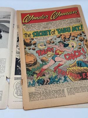 LOT 152: c. 1968 DC Wonder Woman & The New Wonder Woman Comics
