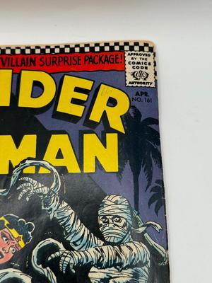 LOT 152: c. 1968 DC Wonder Woman & The New Wonder Woman Comics