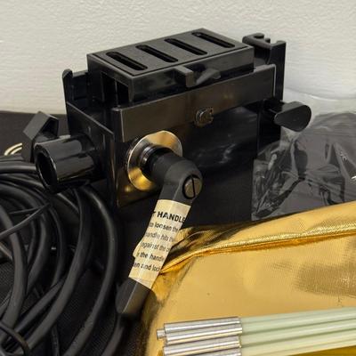 LOT 165: AlienBees ABR800 Ring Flash w/ Accessories