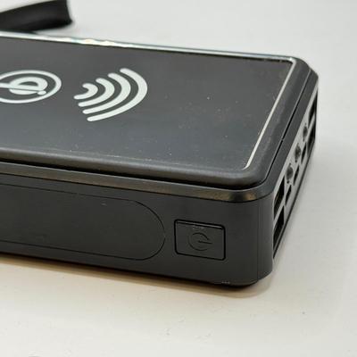 LOT 173: Power Banks, Flash Triggers & SD Card Readers