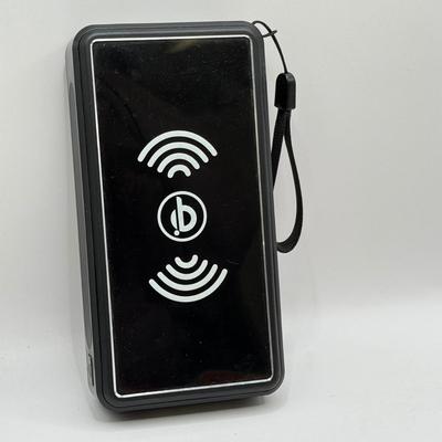 LOT 173: Power Banks, Flash Triggers & SD Card Readers