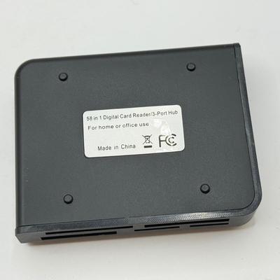 LOT 173: Power Banks, Flash Triggers & SD Card Readers