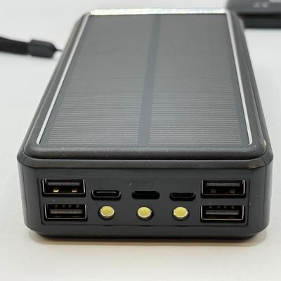 LOT 173: Power Banks, Flash Triggers & SD Card Readers