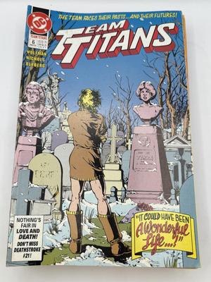 LOT 175: DC Comics: Detective Batman, Supergirl, Catwoman & More
