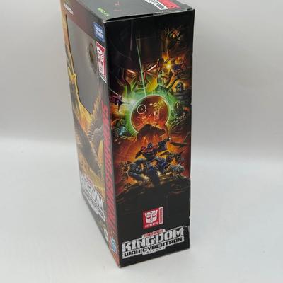 LOT 179: Hasbro Transformers Generations Kingdom War on Cybertron Action Figures NIB