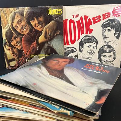 LOT 189: Large Lot of Vintage Vinyl Records - Various Artists and Genres