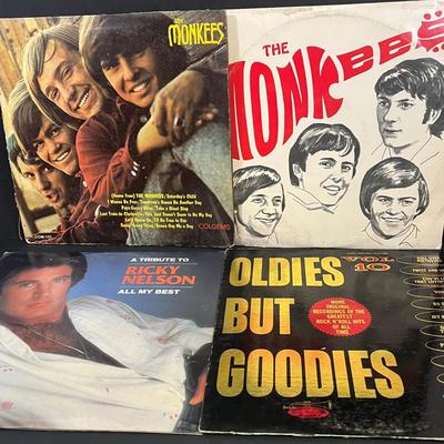 LOT 189: Large Lot of Vintage Vinyl Records - Various Artists and Genres