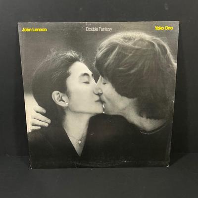 LOT 199: Vintage Vinyl Records - Beatles, Paul McCartney, John Lennon