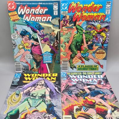 LOT 203: Wonder Woman Comic Books