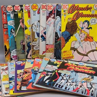 LOT 210: Wonder Woman Comic Books
