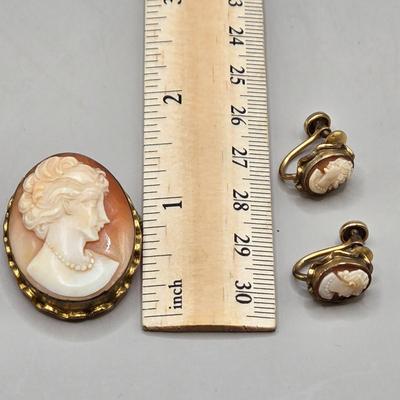 LOT 214J: Vintage Cameo Brooch/Pendant 1/20 12K Gold Filled and Matching Screw Back Earrings