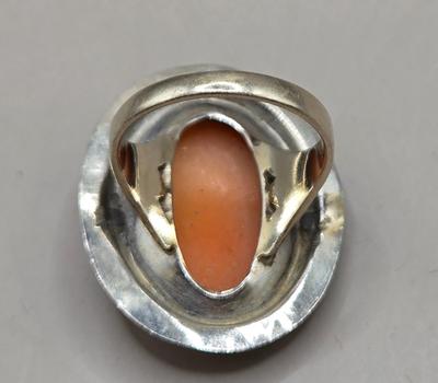 LOT 216J: Unique Left Facing 14k White Gold Cameo Ring / Acid Tested, 5.1 GTW, Size 5.5