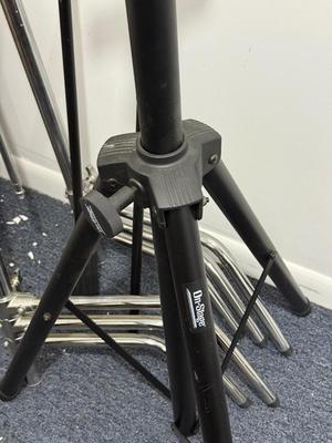LOT 229: Photography Backdrops, Dracast & On Stage Light Stands