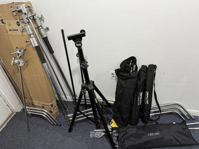 LOT 229: Photography Backdrops, Dracast & On Stage Light Stands