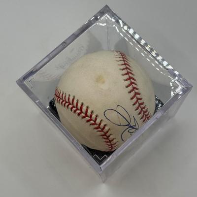 LOT 233: Rawlings Baseball in Display Case signed by Jim Palmer
