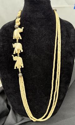 Vintage Resin Necklace triple strand