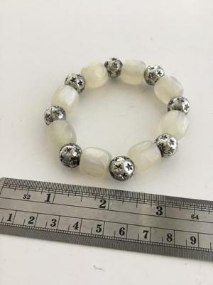 Clear beaded stretchy star stretchy bracelet