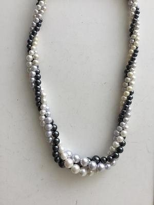 Vintage clasp twist beaded collar necklace