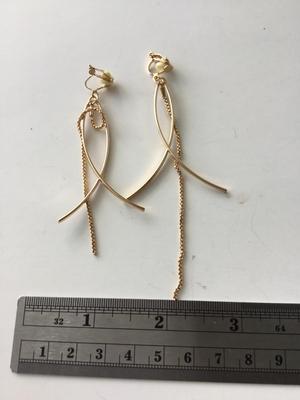 Gold tone dangle clip on earrings