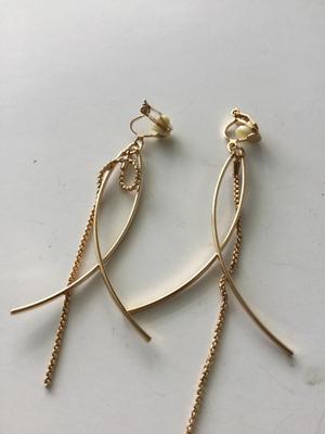 Gold tone dangle clip on earrings