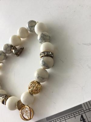 Beautiful stretchy fashion charm bracelet