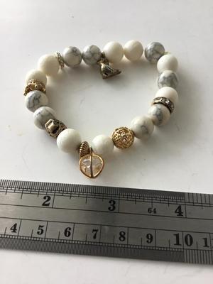 Beautiful stretchy fashion charm bracelet