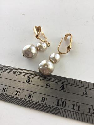 Sarah Cov marked vintage clip on earrings