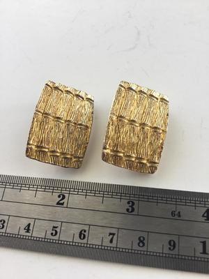 Gold tone clip on vintage statement earrings