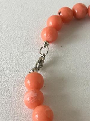 Colorful fashion plastic beaded necklace