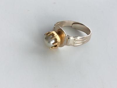 Hong Kong marked adjustable ring