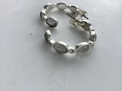 Unmarked beautiful hoop earrings
