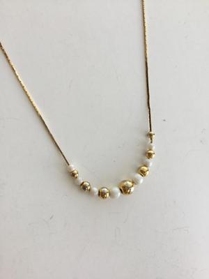 Unmarked gold tone fashion beautiful chain like necklace