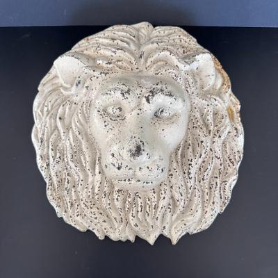 Lion Head