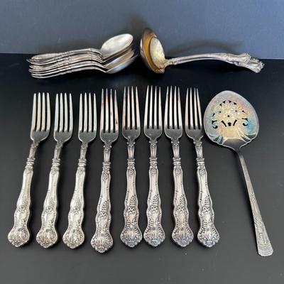 Antique Silverware Set - Rogers Bros (29 pieces)