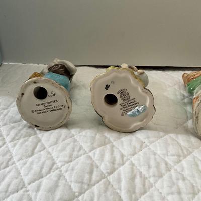 UBA1284 Lot of Four Beatrix Potter Cat Figurines