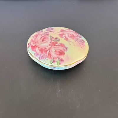 Small trinket container, porcelain