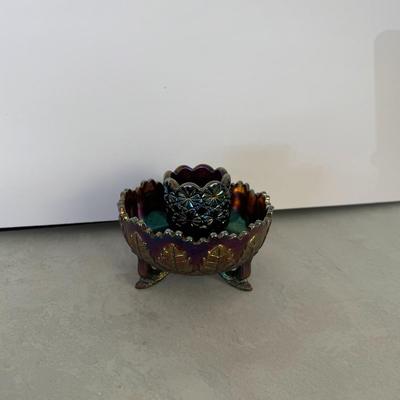 Two pieces - carnival glass