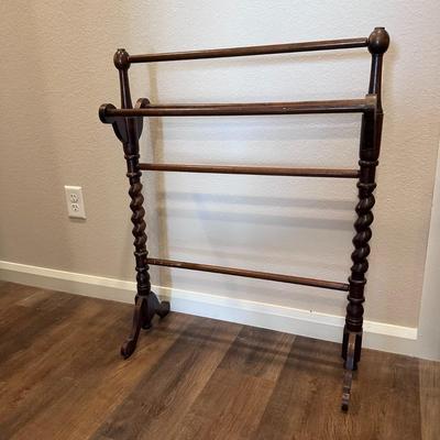 Antique Barley Twist Quilt Rack
