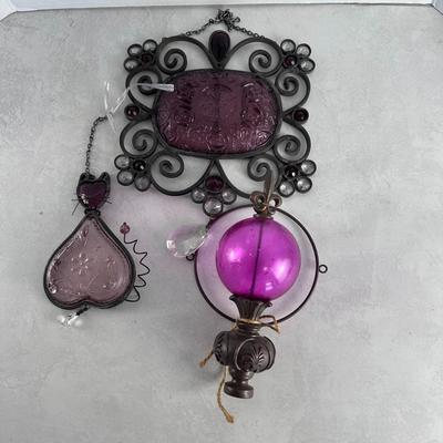 Rose and pink-colored Glass Decor