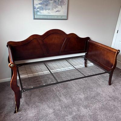 Wood Sleigh Bed with Metal Frame