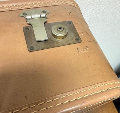 Vintage / Antique Tan or light Brown Leather Suitcase