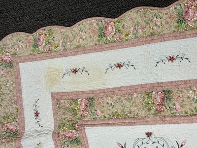 Vintage Quilt-Style Throw Blanket