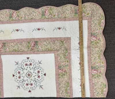 Vintage Quilt-Style Throw Blanket
